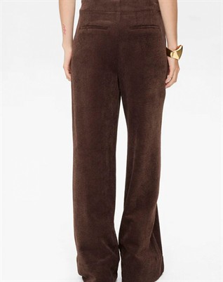 Nuthea Bukser - Black Coffee